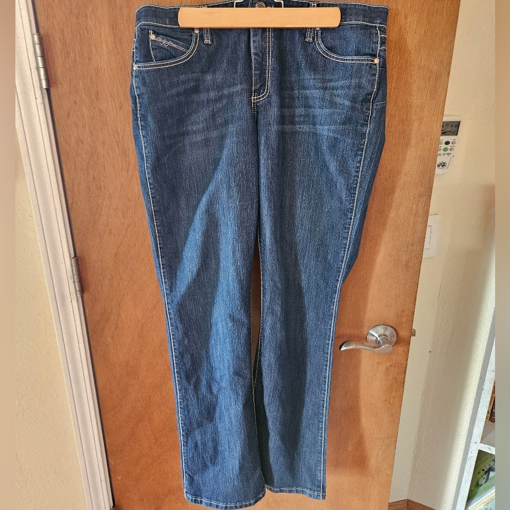 Wrangler Q-Baby Cowgirl Cut Mid-Rise Cash Ultimate Riding Jeans 13/14×34